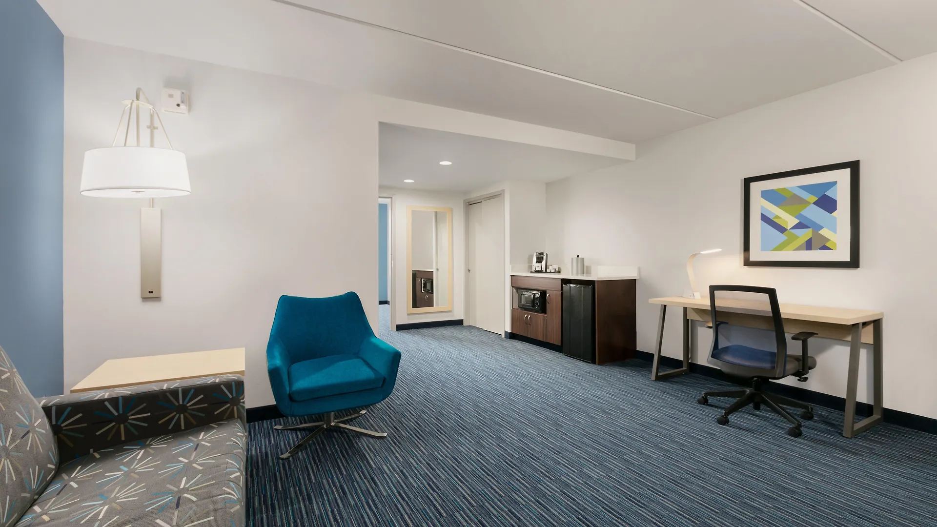 Holiday Inn Express Hotel & Suites Norfolk Airport By Ihg 2*,  United States