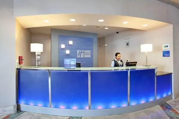 Holiday Inn Express Hotel & Suites Norfolk Airport By Ihg United States