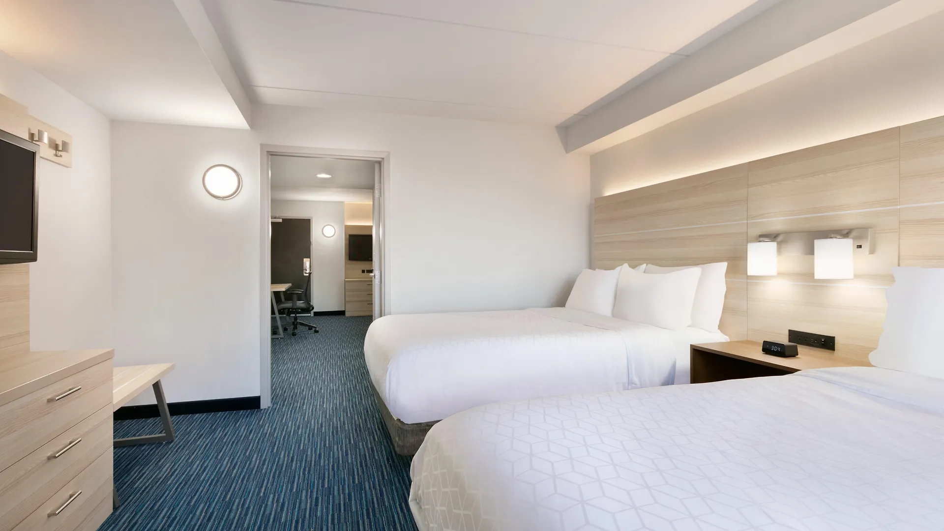 Holiday Inn Express Hotel & Suites Norfolk Airport By Ihg 2*,  United States