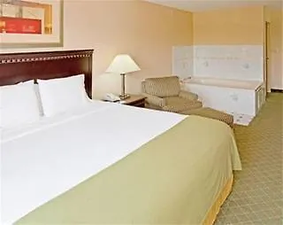 Holiday Inn Express Hotel & Suites Norfolk Airport By Ihg